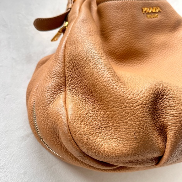 SOLD ❗️PRADA Vitello Daino Shoulder Bag Beige - Picture 8 of 15
